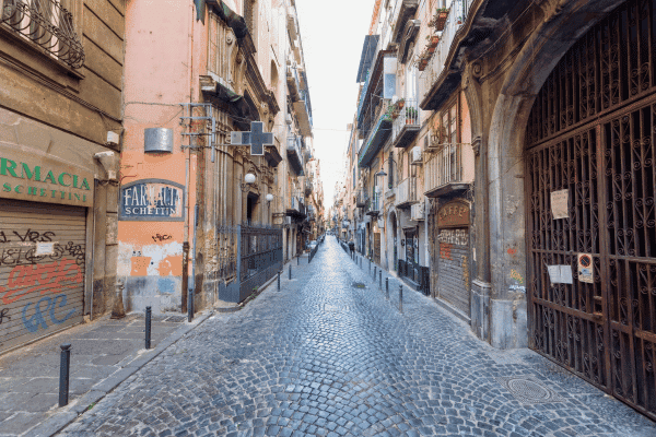 Via dei Tribunali