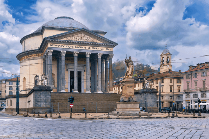 Piazza Castello 