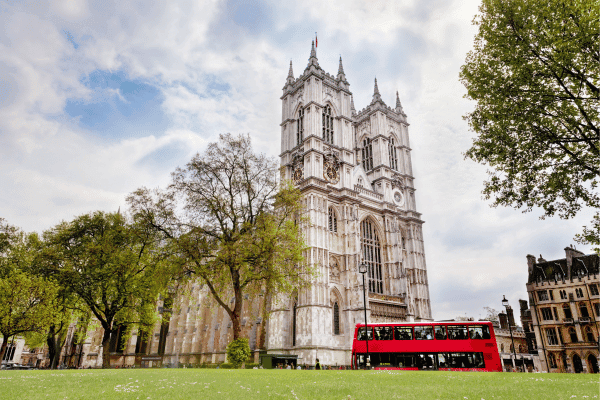 30 Must Visit Stops in London