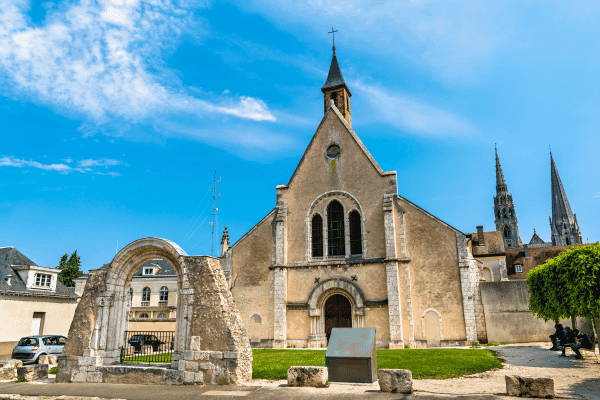 Visita a pie autoguiada de Chartres