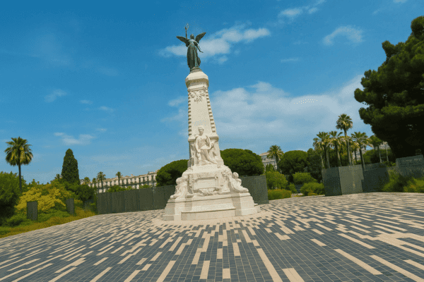 Bonito recorrido a pie autoguiado por la Riviera de la UNESCO — image 3