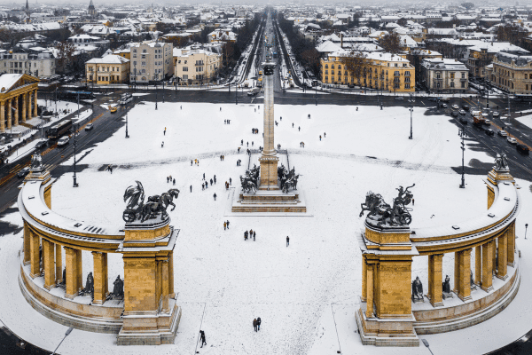 Visita autoguiada a pie de Navidad por Budapest
