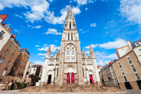Visita a pie autoguiada por la ciudad de Nantes