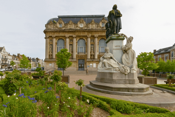 Visita autoguiada a pie por la ciudad de Calais