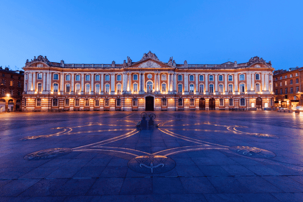 Square Charles De Gaulle/Donjon Du Capitole