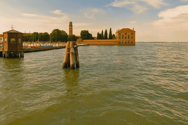 Spooky Venice: Self-Guided Haunted Walking Tour — image 4