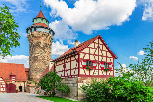 Visita autoguiada a pie de Navidad por el casco antiguo de Núremberg