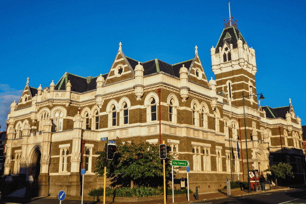 Visita autoguiada a pie por la ciudad arquitectónica de Dunedin — image 2