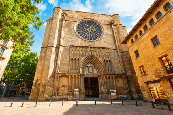 Visita autoguiada a pie por el Barrio Gótico de Barcelona — image 3