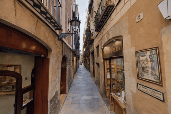Visita autoguiada a pie por el Barrio Gótico de Barcelona — image 5