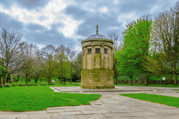 Saint James' Gardens