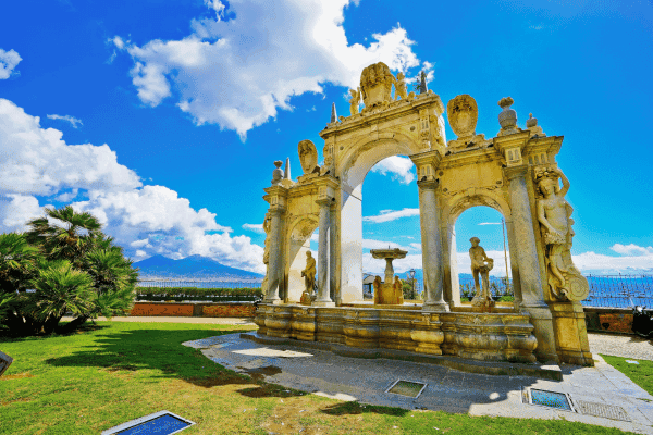 Tour a pie autoguiado por la Nápoles antigua, griega y Chiaia — image 5