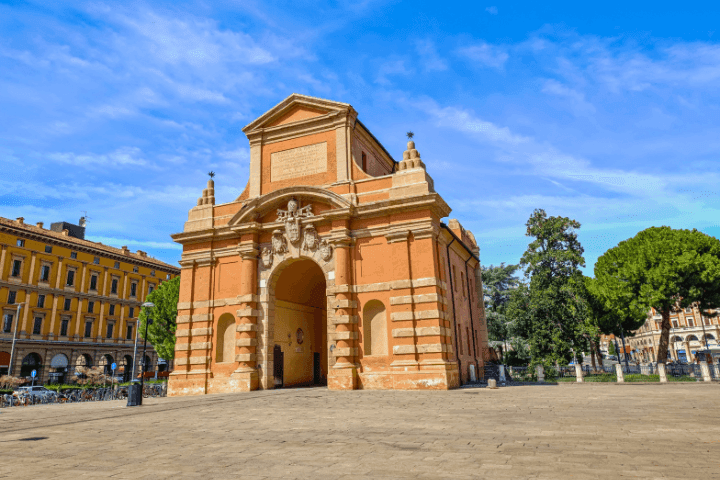 Tour a pie autoguiado por el centro de Bolonia — image 2