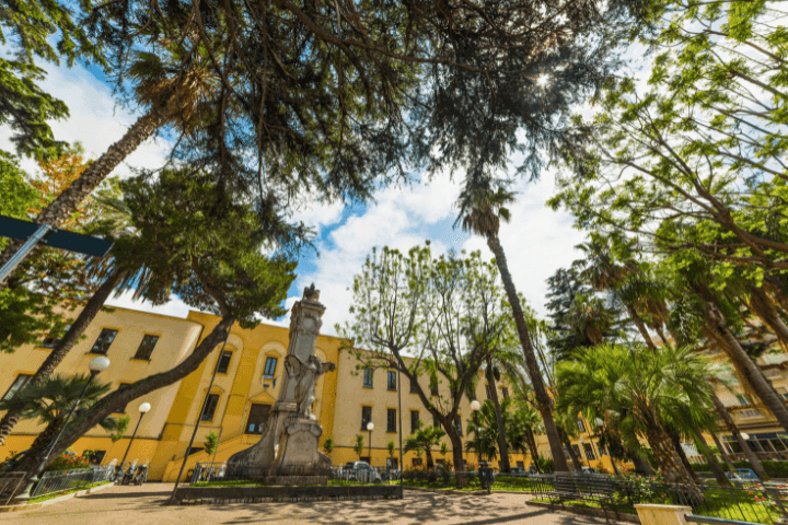Tour a pie autoguiado por Sorrento — image 2
